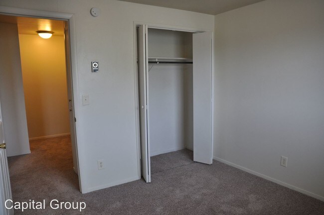 Building Photo - 691 S White Cloud Dr
