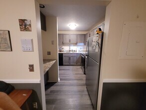 Building Photo - 5 Timberwood Dr