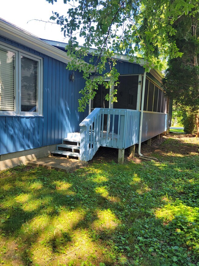Building Photo - 111 Gilford Terrace