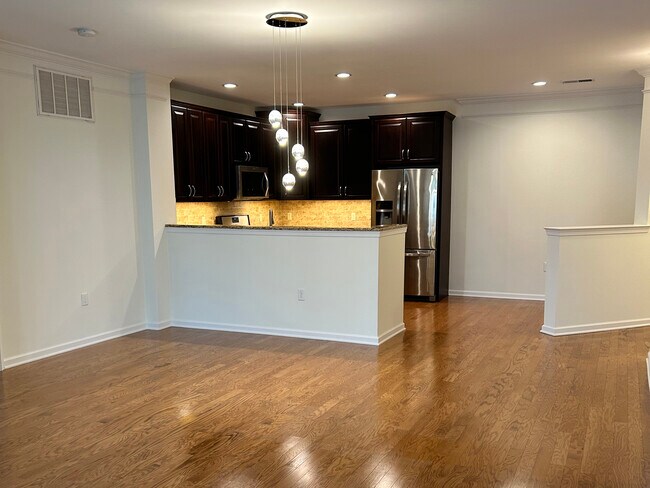 Foto del edificio - 124 Center Meadow Ln