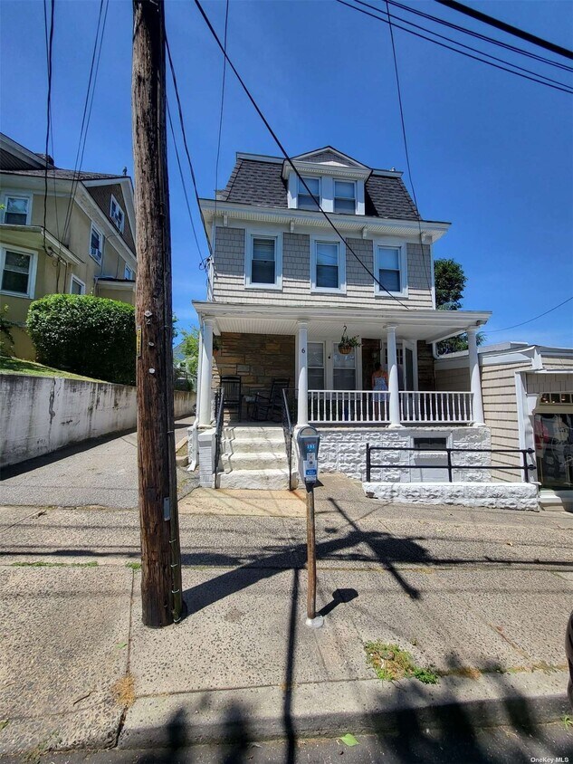 Primary Photo - 6 Carlton Ave