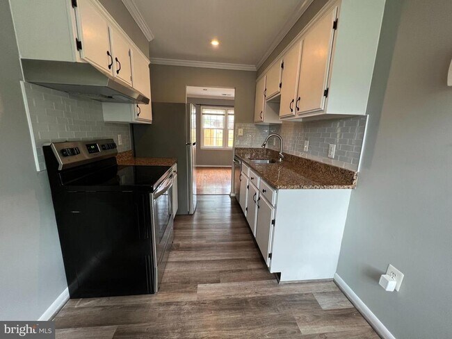 Foto del edificio - 12320 Woodlawn Ct