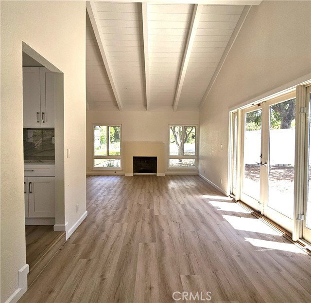 Building Photo - 289 S Solomon Dr