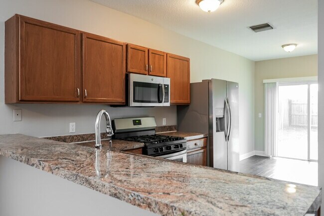 Foto del edificio - 7806 Bristol Park Dr