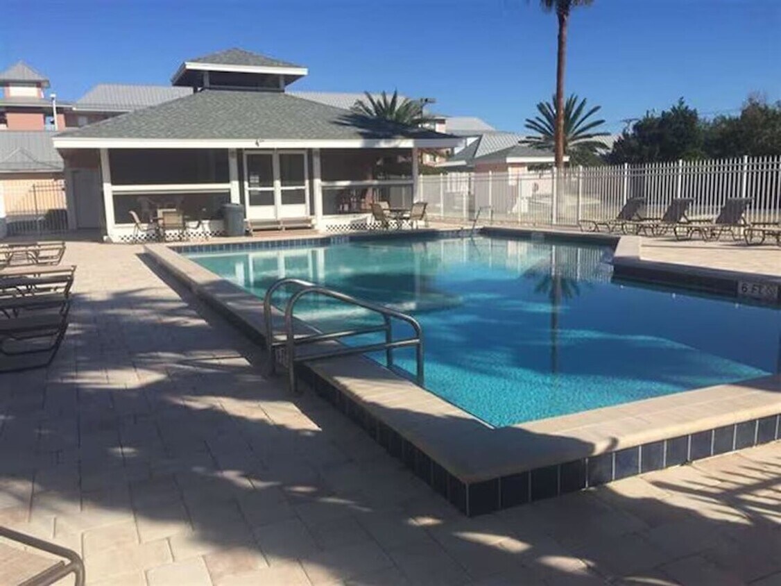 Foto principal - Anastasia Island Condo for Rent! ONE CAR G...