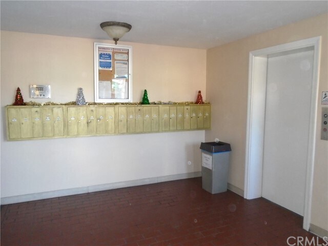 Building Photo - 1311 S Grand Ave