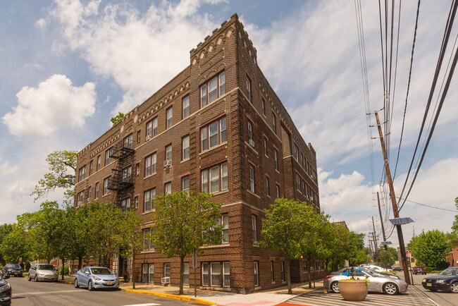 Foto del edificio - Lawton Court Cliffside Park