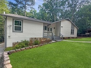 Building Photo - 6800 Brookwood Ct