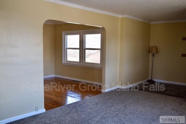 Building Photo - 998 J St