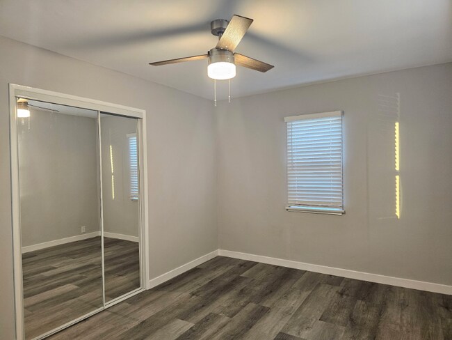 Foto del edificio - 3211 W 132nd St