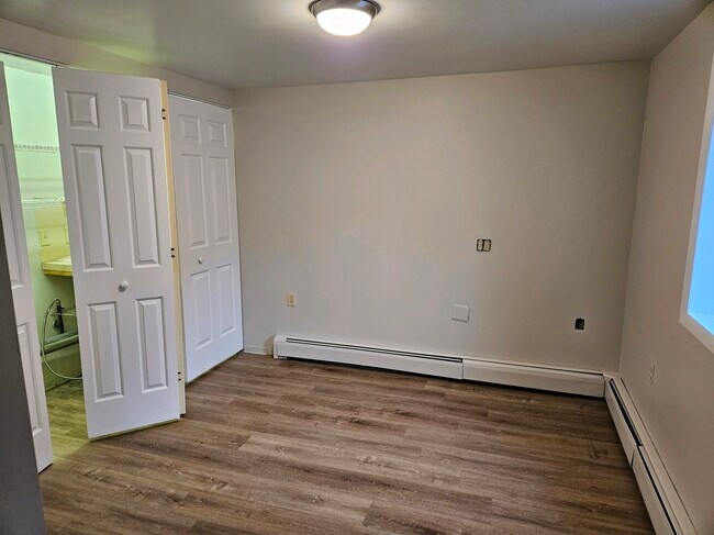 Foto del edificio - 77 South Ave