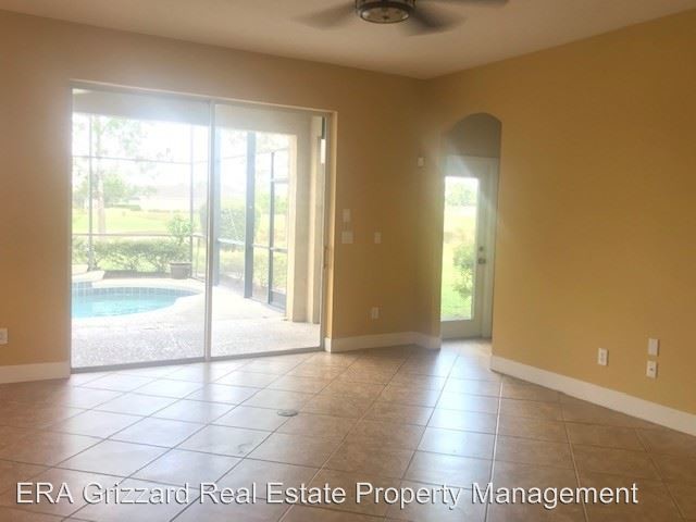 Foto del edificio - 5 br, 3 bath House - 33857 Terragona Drive