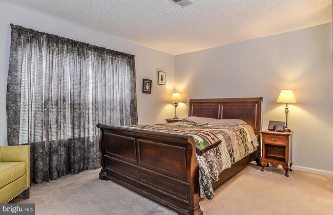 Foto del edificio - 12103 Greenwood Ct