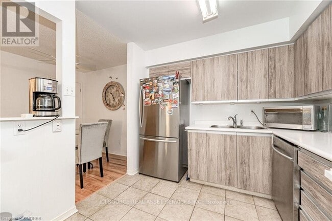 Building Photo - 1512 Pilgrims Way