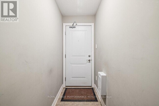 Building Photo - 474 Clearbrook Dr