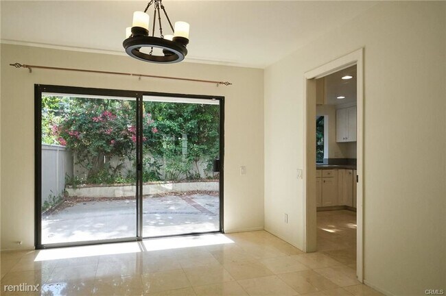 Building Photo - 3 br, 2.5 bath Townhome - 20 Thunder Trl # 23