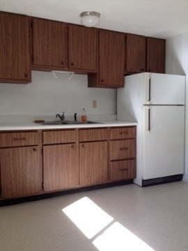 Building Photo - 23 Denlar Dr