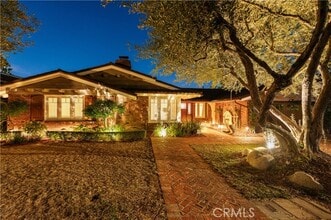 Building Photo - 854 Guanajuato Dr