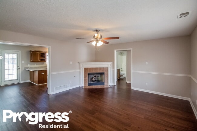 Building Photo - 3455 Pendulum Dr N
