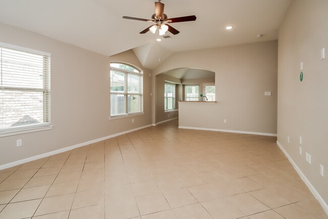 Building Photo - 5219 Gulf Stream Ln