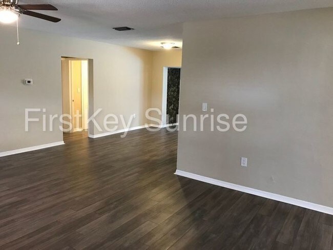 Foto del edificio - 5208 SW 91st Ter