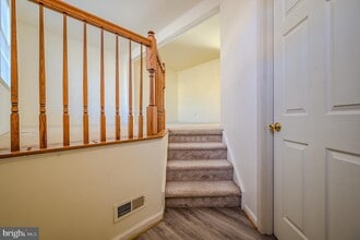 Building Photo - 12921 Freestone Ct