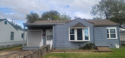 Building Photo - 1406 N Arapahoe St