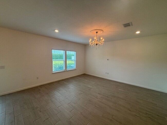 Foto del edificio - Stunning 3 Bedroom 2 Bath, Great Location! (Freedom Crossing Preserve)