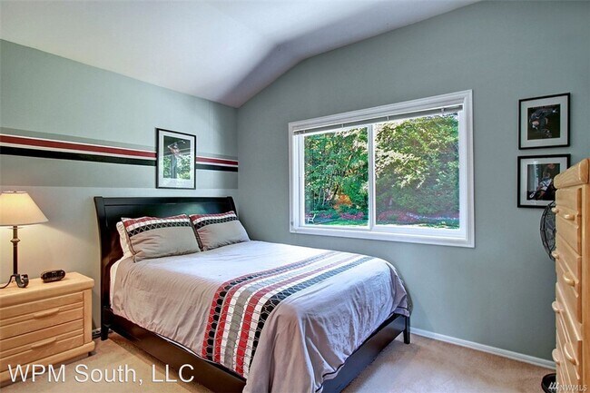 Building Photo - 4 br, 2.5 bath House - 17525 190th Ave SE