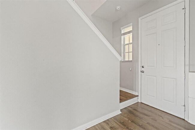 Building Photo - 10909 Observatory Way