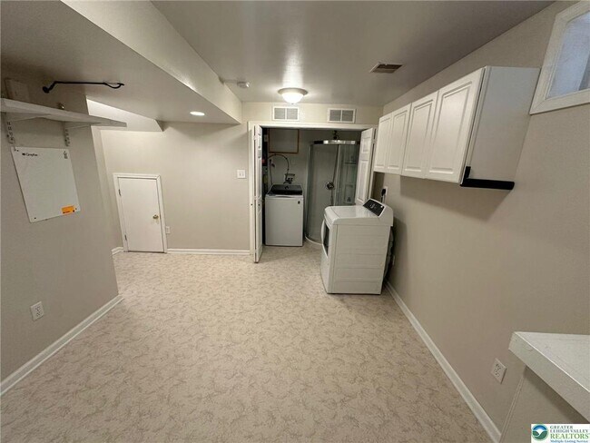 Foto del edificio - 118 Knollwood Dr