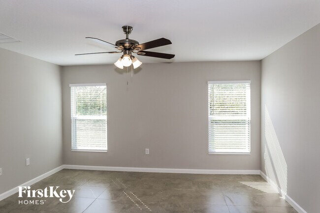 Foto del edificio - 220 Southern Breeze Lp