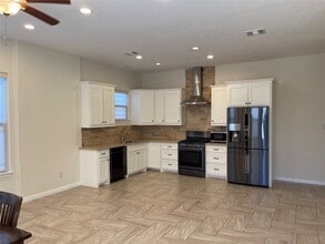 Building Photo - 3406 Elser St