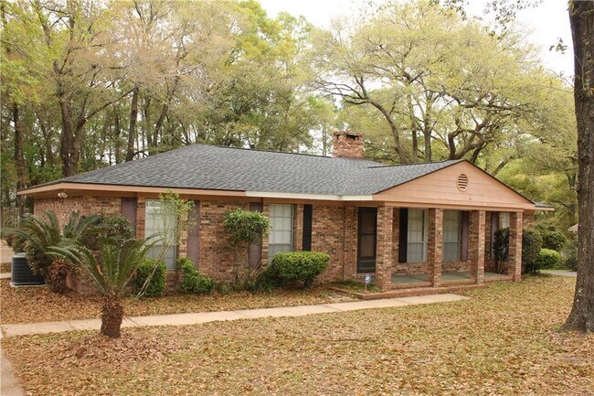 Building Photo - 5408 Yucca Dr
