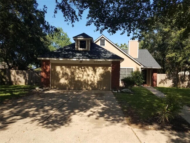 Building Photo - 2322 Marot Dr