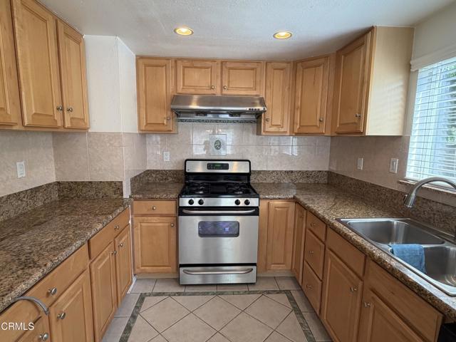 Foto del edificio - 868 Fairview Ave