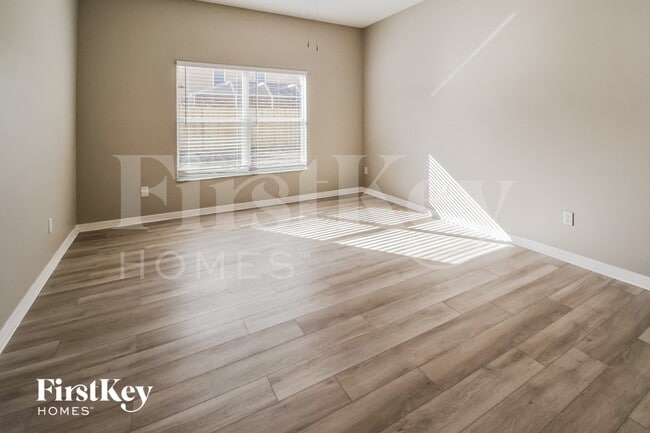Building Photo - 722 Parsons Pointe St