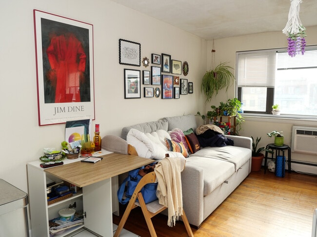 Photo - 1027 Commonwealth Ave Townhome