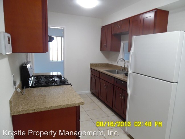 Building Photo - 231 University Ave