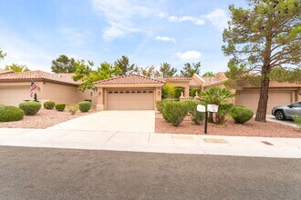 Building Photo - 9356 Villa Ridge Dr