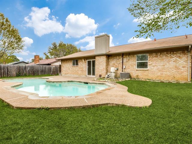 Building Photo - 1501 Cimarron Trail