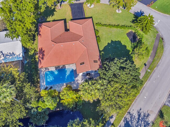 Foto del edificio - 10728 NW 17th St