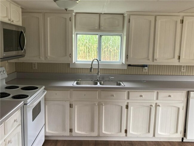 Building Photo - 342 Grindle Brothers Rd
