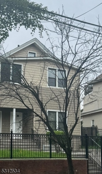 Building Photo - 594 E 25th St