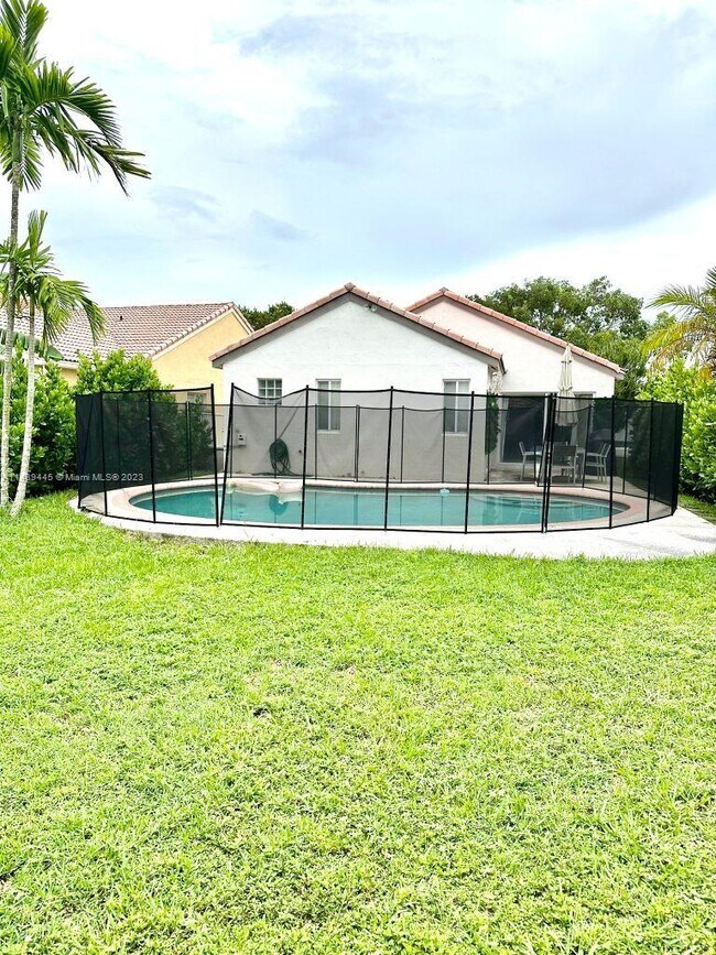 Building Photo - 4267 Magnolia Ridge Dr