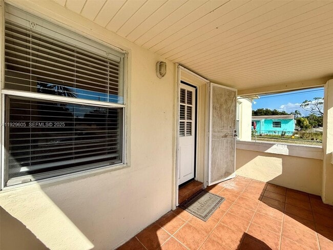 Foto del edificio - 2403 Scott St