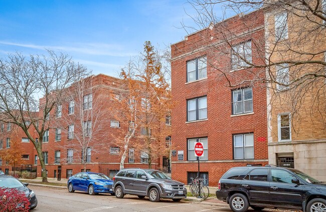 Foto del edificio - 854 W Cornelia Ave