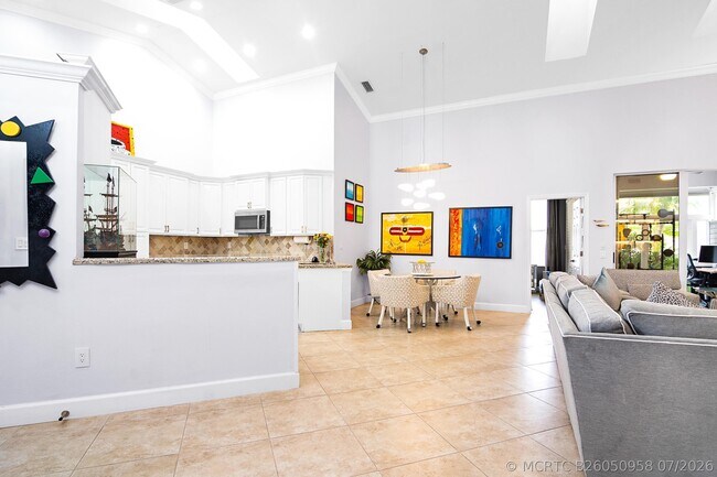 Foto del edificio - 2102 Mahogany Pl