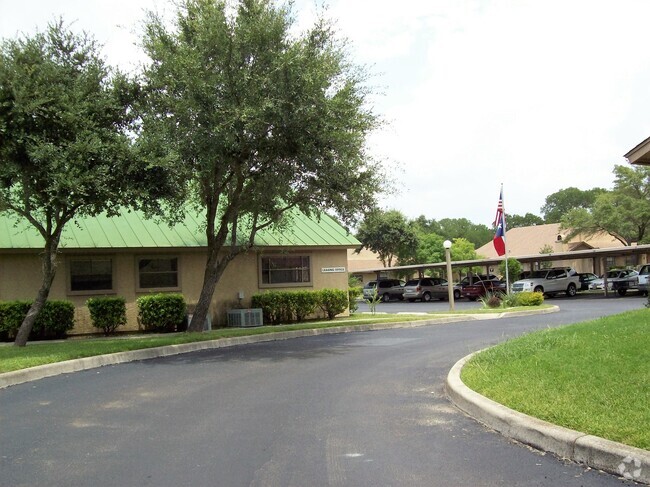 Building Photo - The Hills of Kerrville