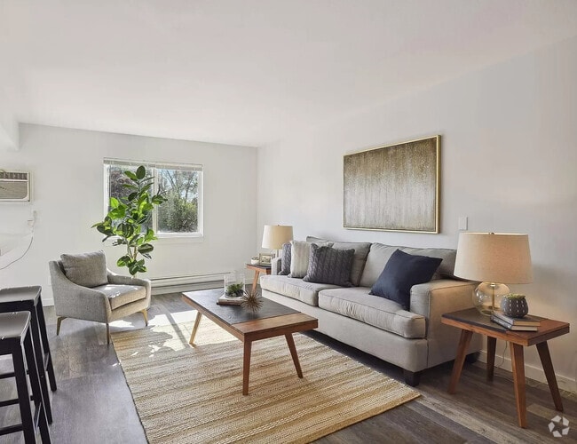 Building Photo - Fernbrook Apartments